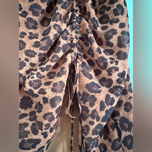 NWOT Gianni Bini cheetah print skirt with cinched ribbon size 10 - Picture 8 of 8